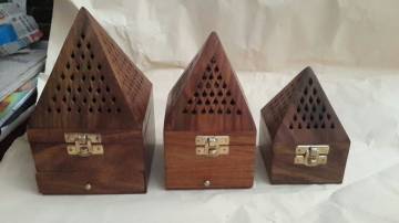 WOODEN INCENSE HOLDER ( INH-008 )